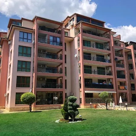 Апартамент Marillian